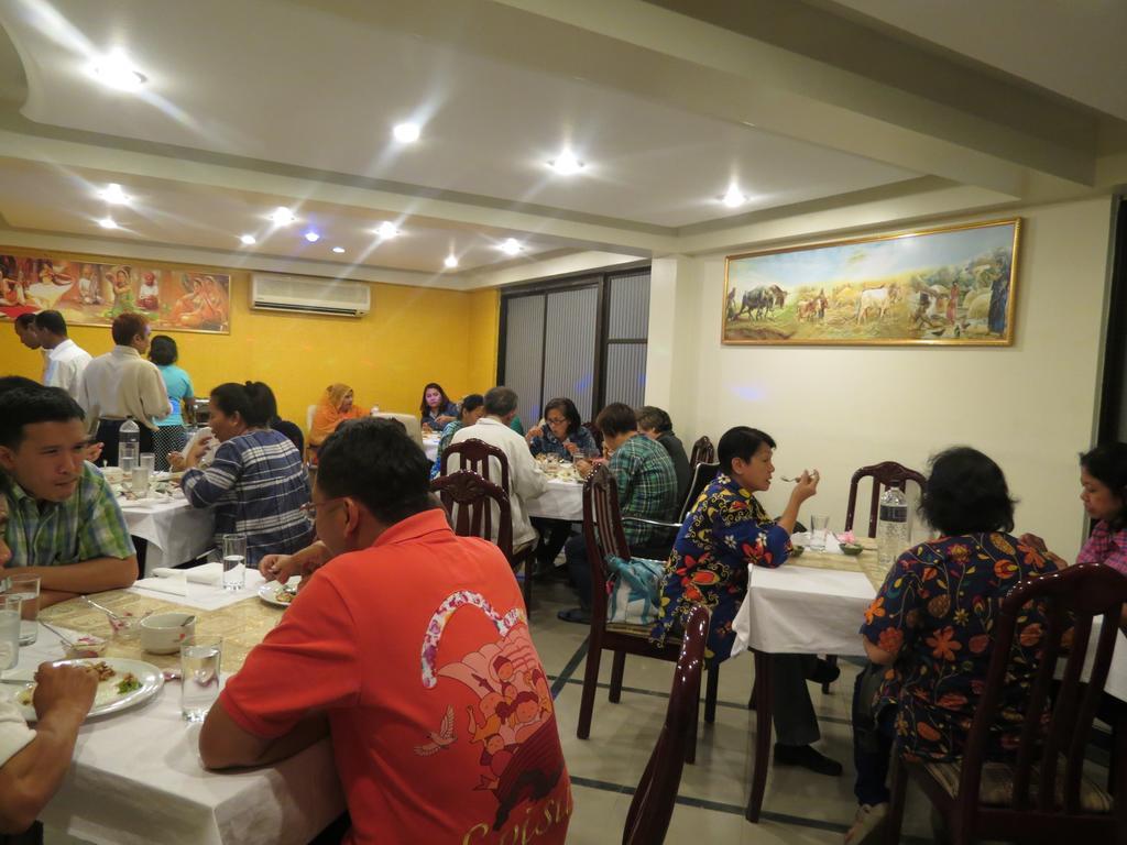 Eastern House Hotel Dhaka Buitenkant foto